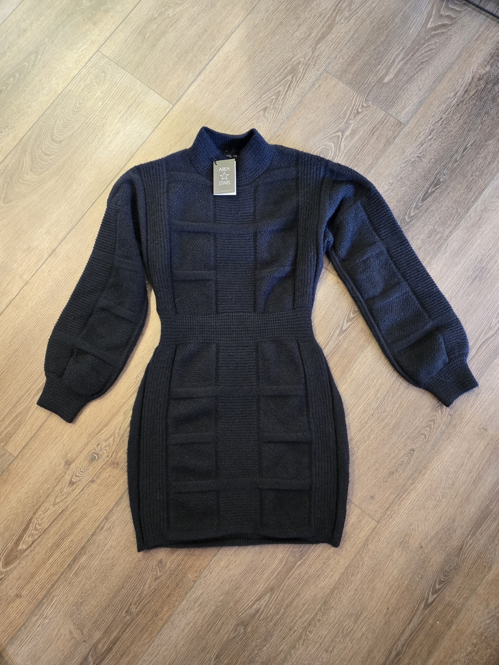 Black Knit Long-Sleeve Bodycon Dress